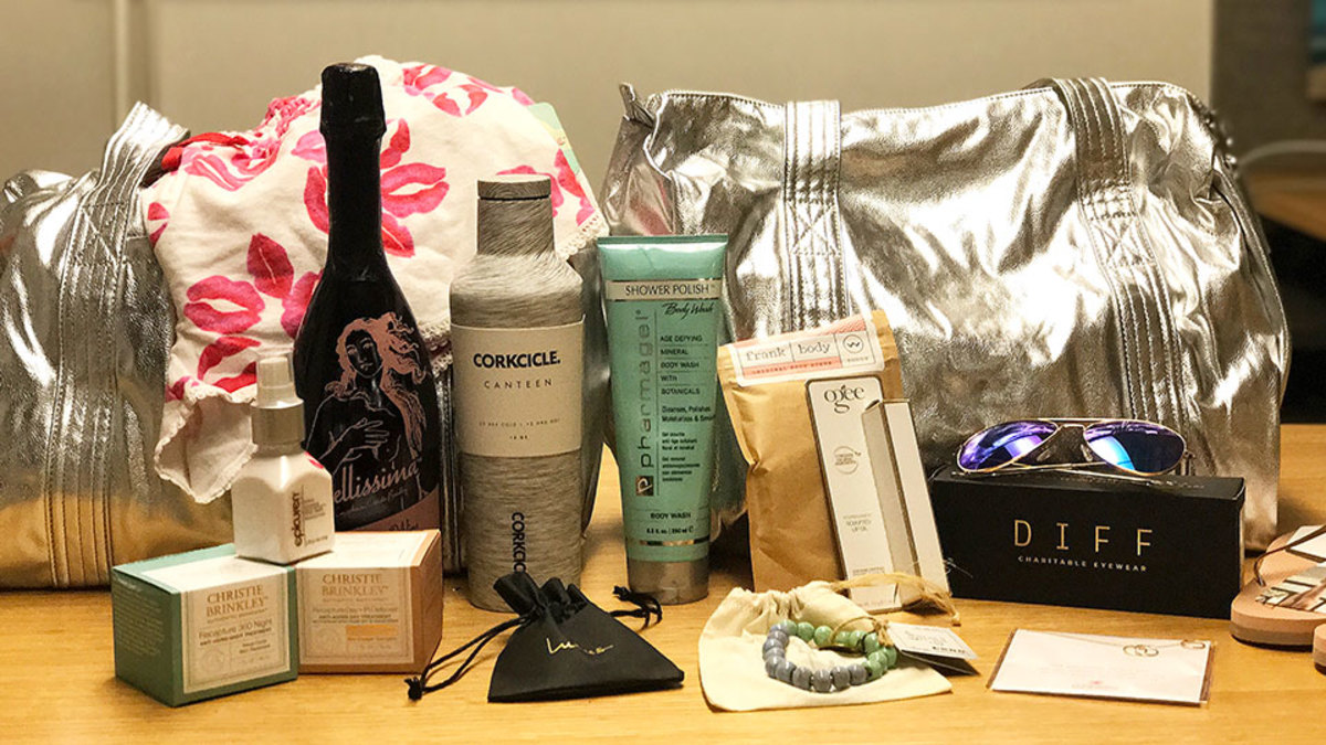swimsearch-gift-bag-fb.jpg